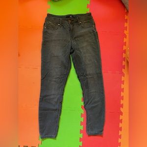 1822 denim Size 28 stretch skinny butter jeggings